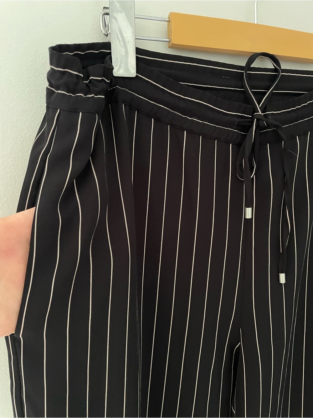InWear Copenhagen Printed Jogger Style Pants in Black White Pinstripes Size 10 - Picture 10 of 10